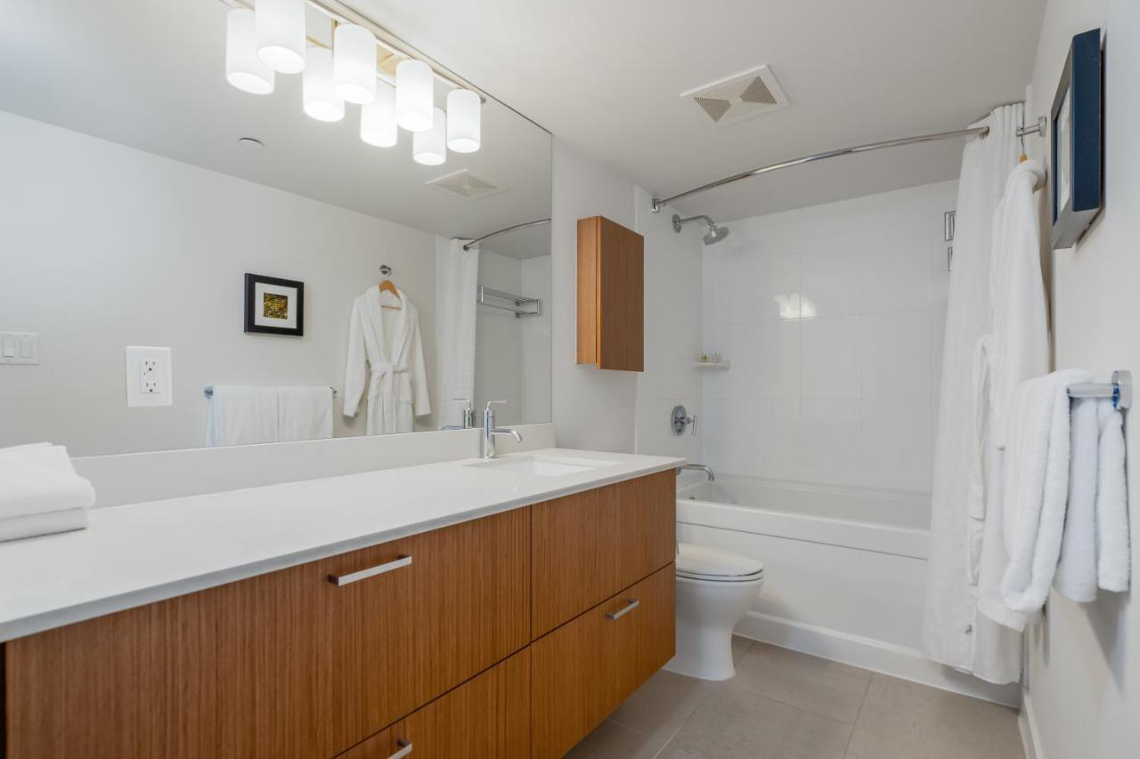 Level Vancouver Yaletown - Seymour 외부 사진 Bathroom